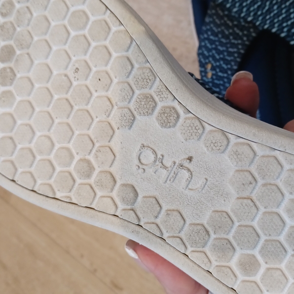 Ryka Ortholite Memory Foam Sandals - Picture 7 of 10